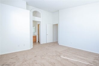 Building Photo - 3747 Shadow Tree St