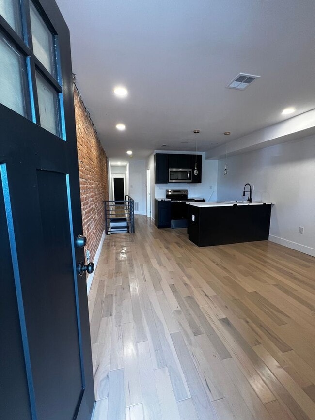 Building Photo - 124 N Felton St