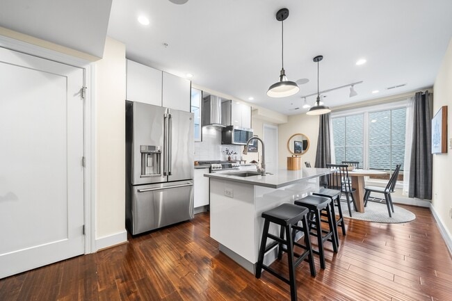 Foto del edificio - 625 Park Rd NW