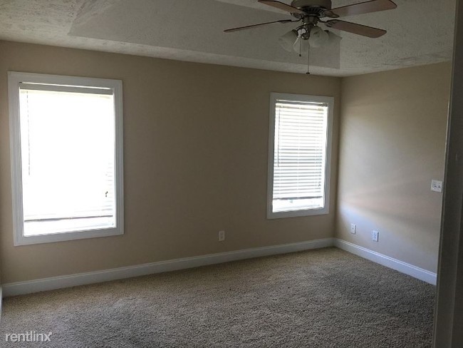 Foto del edificio - 2 br, 2.5 bath Townhome - 410 Mill Cir,
