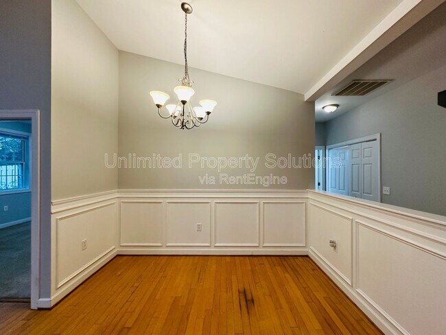 Foto del edificio - 5244 Christian Dr