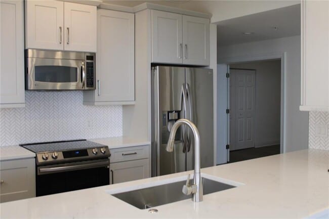 Building Photo - 2825 Terra Ceia Bay Blvd