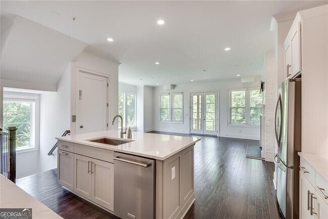 Building Photo - 225 Arpeggio Wy