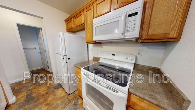 Building Photo - 3220 C St