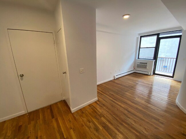 Building Photo - 41 Avenue B