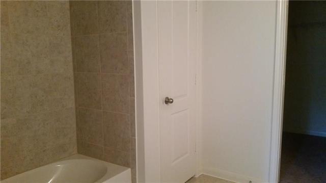 Foto del edificio - 6204 White Jade Dr