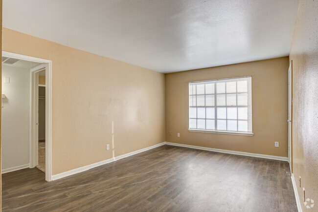 Living Area - RIDGE STONE APARTMENTS