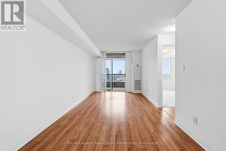 Building Photo - 3880 Duke of York Blvd