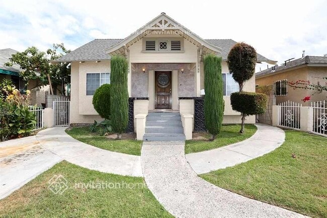 Building Photo - 3886 La Salle Ave
