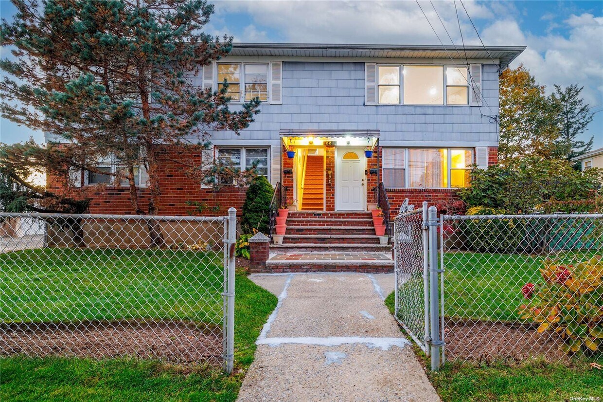 220 Benson Ave, Elmont, NY 11003 House Rental in Elmont, NY