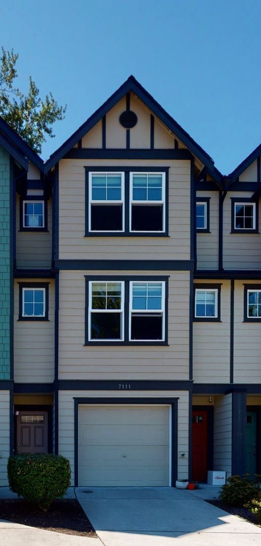 Building Photo - 7111 27th Ave SW
