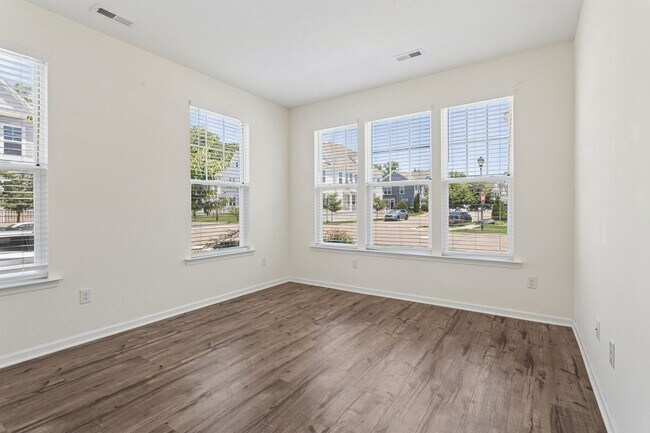 Foto del edificio - Quarterpath at Williamsburg – Two Primary Suites