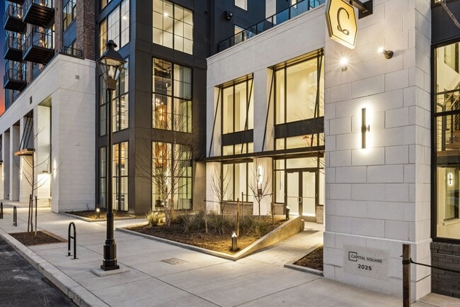 Building Photo - Chasen