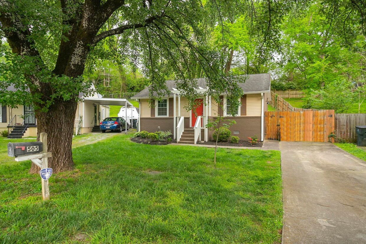 Primary Photo - Charming Cottage in Nashville!