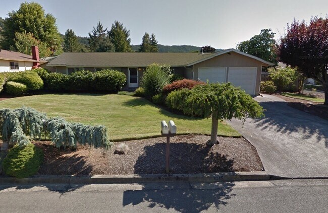 Foto del edificio - 3045 W Shasta Ave