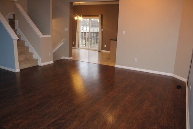 Foto del edificio - 2281 Walnut Bottom Rd