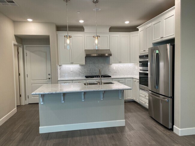 Foto del edificio - 114 Wallace Cir