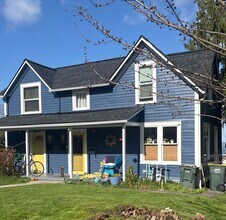 Building Photo - 509 N Forest St