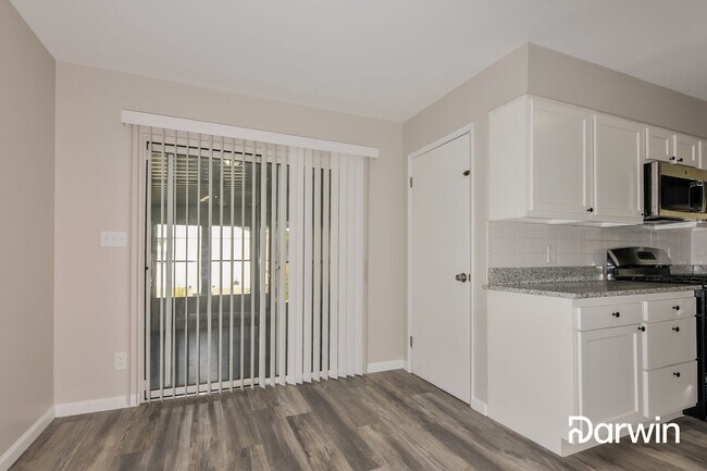 Building Photo - 11353 Birmingham Court, St Louis, MO 63138