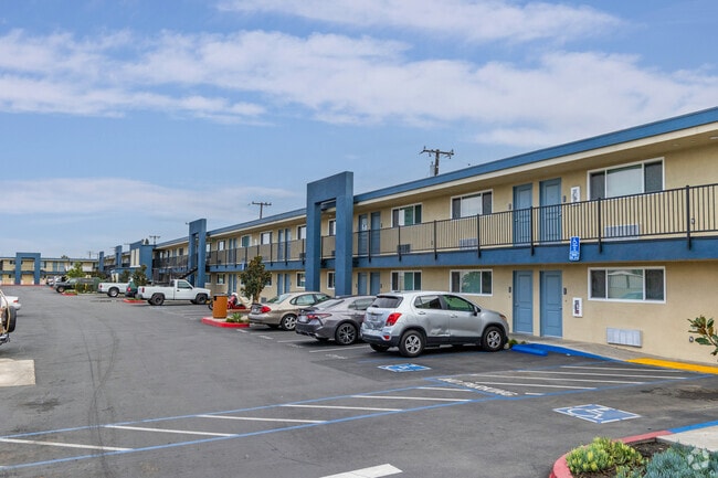 11850 Beach Blvd - Clara Vista Apartments