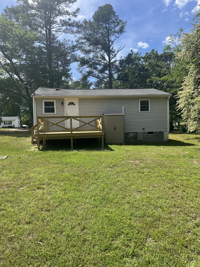 Building Photo - 499 Jones Mill Rd