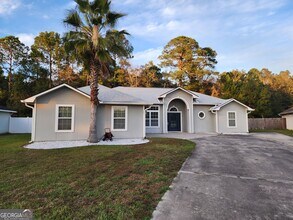 Building Photo - 105 Camellia Dr