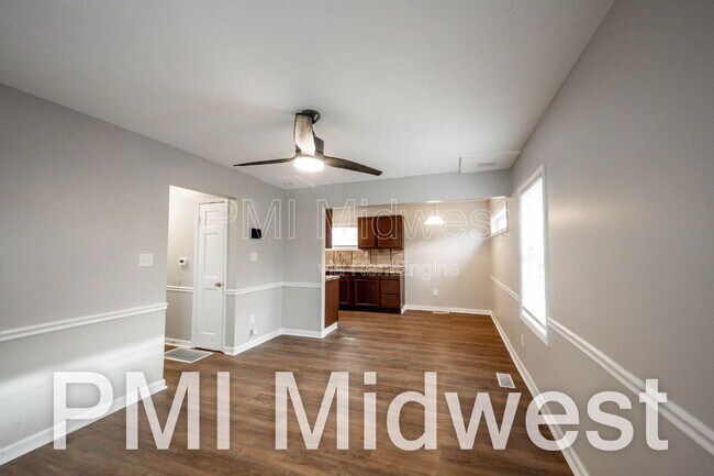 Building Photo - 3101 N Temple Ave