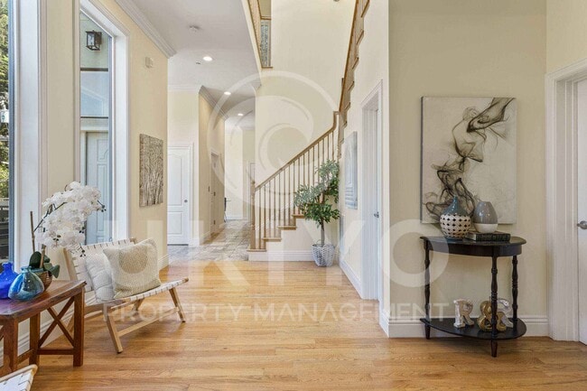 Foto del edificio - 6588 Longwalk Dr
