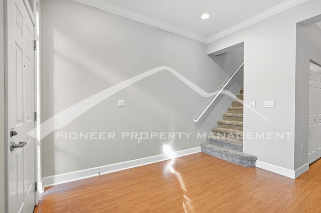 Building Photo - Charming Condo with Central AC and 2 Reser...