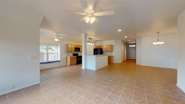 Foto del edificio - 107 Hoot Owl Ln N