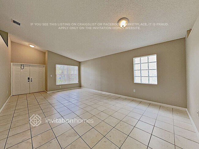 Foto del edificio - 444 SW 205th Ave