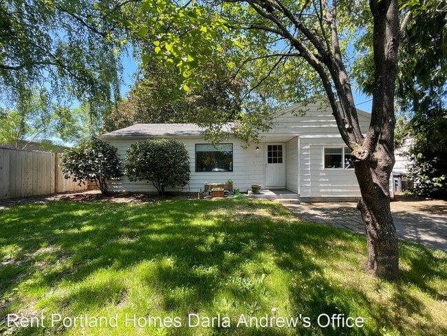 Building Photo - 2 br, 2 bath House - 3161 SE 81st Ave.