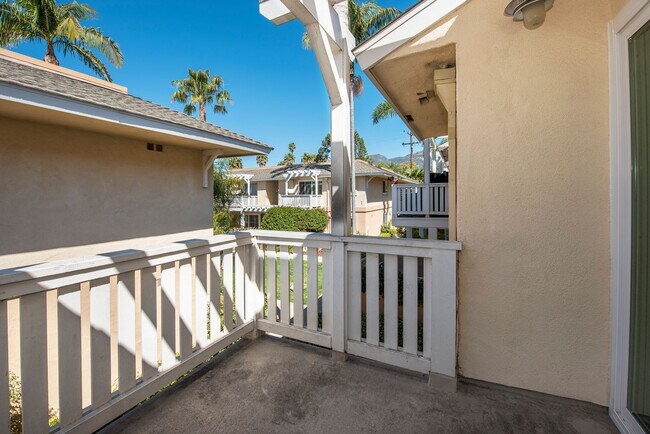 Foto del edificio - Renovated, Spacious Upstairs 2 Bed/2Bath San Roque Condo + community pool and shared 2 car garage!