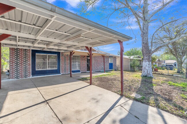 Foto del edificio - 5935 Highfield St