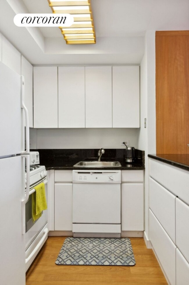 Foto del edificio - 130 W 79th St
