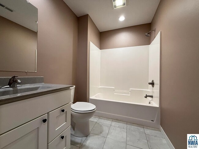 Building Photo - 321 Sheldon