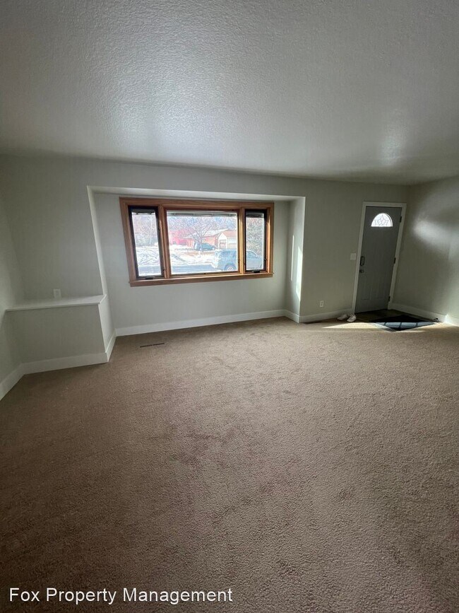 Building Photo - 3 br, 2 bath House - 1300 Chambers Drive