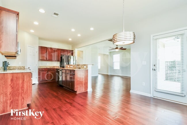 Building Photo - 1655 Eider Down Dr