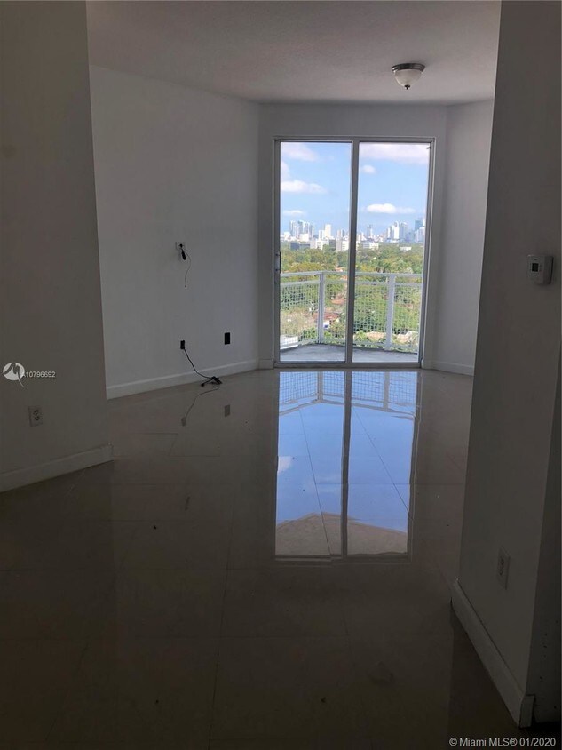 Foto principal - 2600 SW 27th Ave