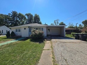 Building Photo - 5423 Stone Ave