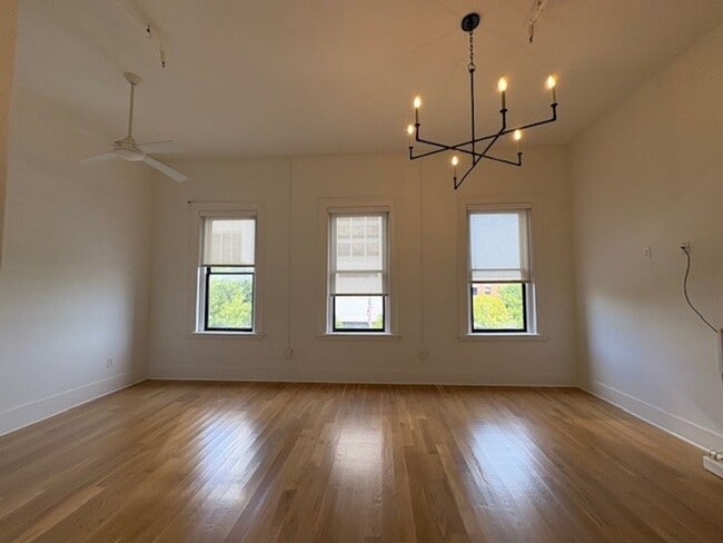 Interior Photo - Washington Lofts