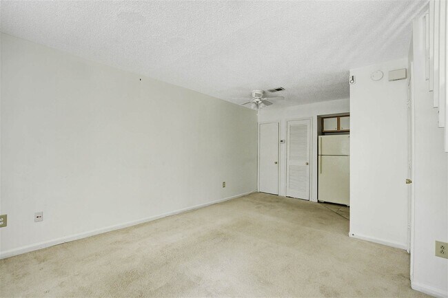 Foto del edificio - 2494 Etiwan Avenue Apt #K1, Charleston, SC...