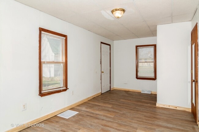 Foto del edificio - 1803 Paradise Blvd