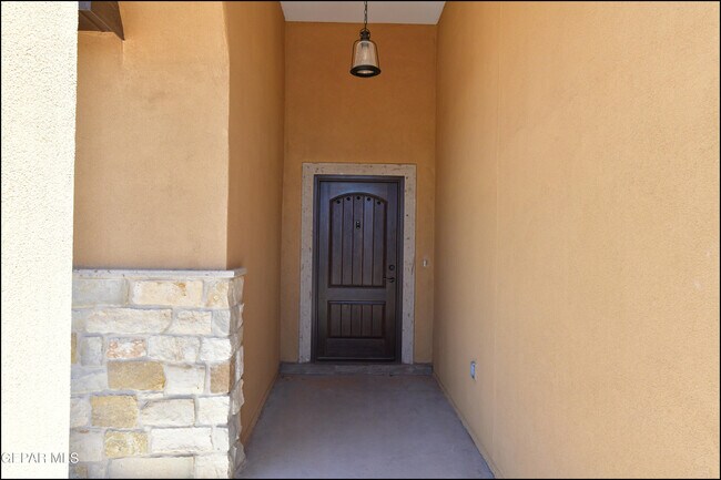 Foto del edificio - 15149 Imagine Dr