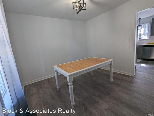 Building Photo - 3 br, 2.5 bath House - 7612 Neuse Bend Dr