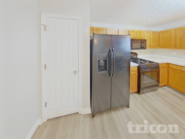 Foto del edificio - 5301 Brookshire Ct