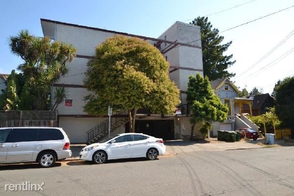 Building Photo - 2414 Parker St