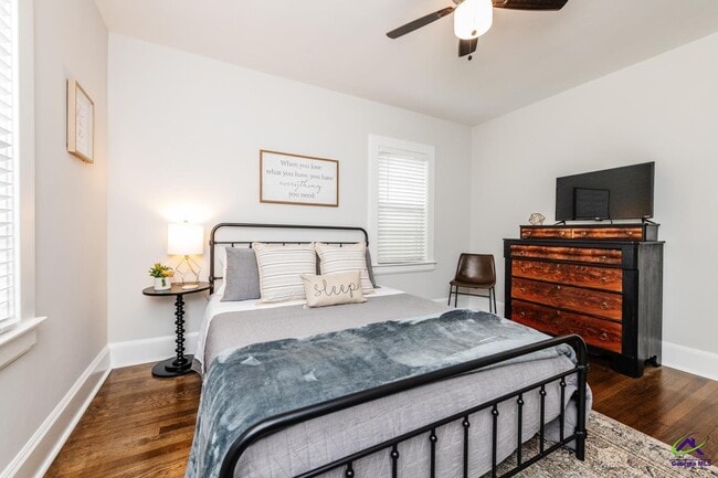 Building Photo - 1304 Georgia Ave