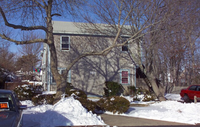 Building Photo - 45 Ridgewood Ave