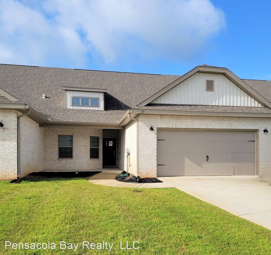 Primary Photo - 3 br, 2 bath House - 715 Canary Ct.
